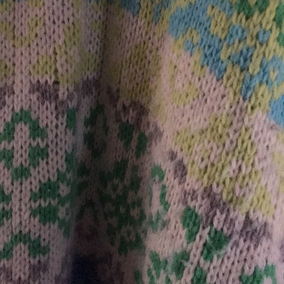 J.Jill sweater with lots of great colors ❤️🐾🐨 - Picture 3 of 5